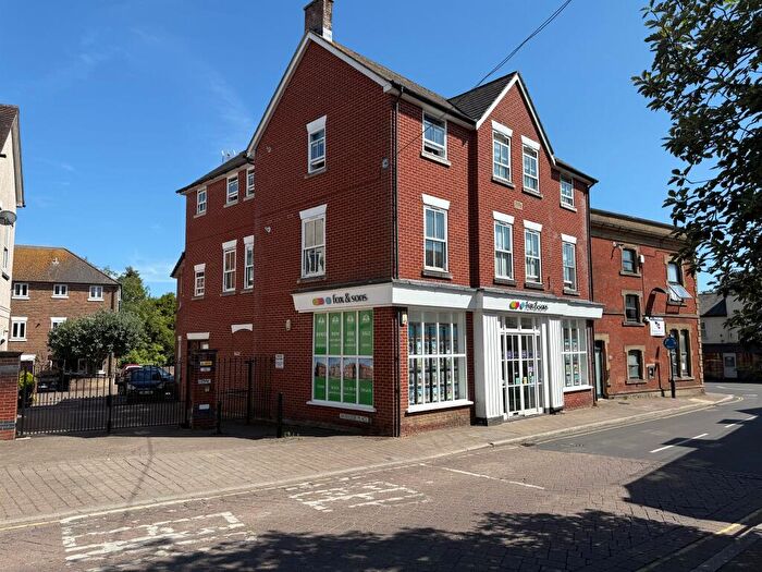 1 Bedroom Flat For Sale In Riverside Place, Fordingbridge, SP6