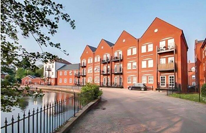 4 Bedroom Flat For Sale In Waterside Lane, Colchester, CO2