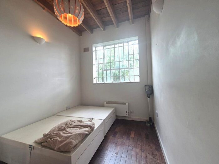 1 Bedroom Flat To Rent In Bensham Lane, Thornton Heath, CR7