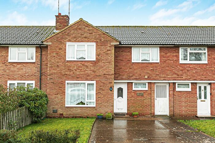 3 Bedroom Terraced House For Sale In Maple Grove, Welwyn Garden City, AL7