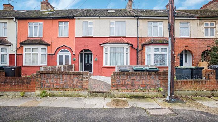 4 Bedroom Terraced House For Sale In Coulton Avenue, Northfleet, Kent, DA11