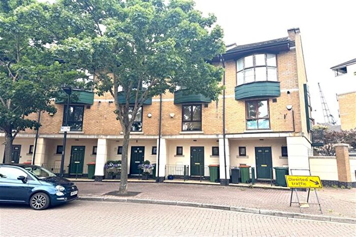 3 Bedroom Property To Rent In Britannia Gate, E16