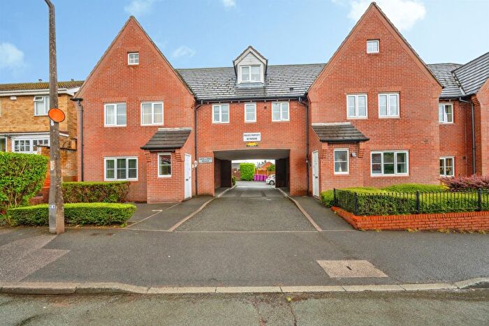 1 Bedroom Flat For Sale In Wheel Lane, Lichfield, WS13