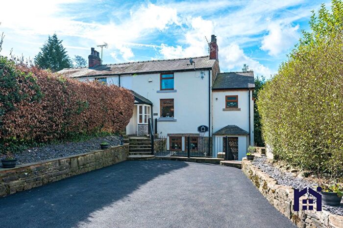 3 Bedroom Semi-Detached House For Sale In Birchin Lane, Brindle, PR6