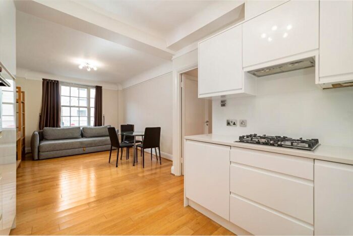 2 Bedroom Flat To Rent In Melcombe Place, Marylebone, London, NW1