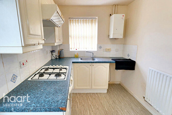 3 Bedroom End Of Terrace House For Sale In Ryder Road, Leicester, LE3