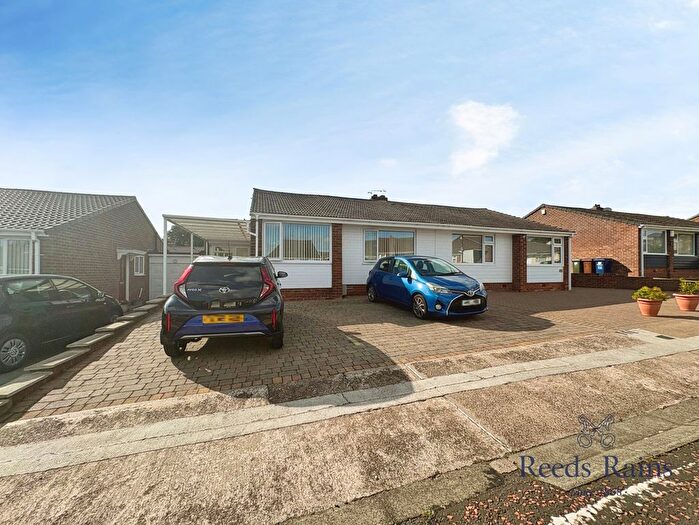 2 Bedroom Bungalow For Sale In Chadderton Drive, Newcastle Upon Tyne, Tyne And Wear, NE5