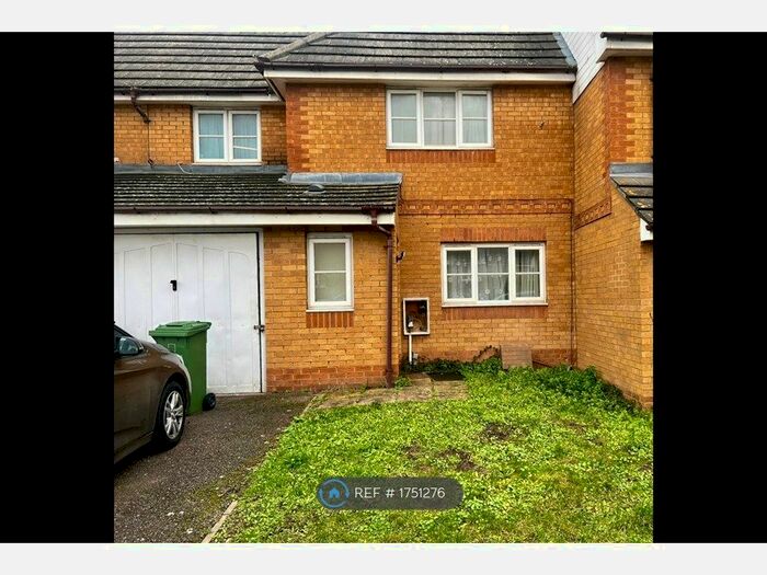 1 Bedroom Property To Rent In Grebe Close, Barking, IG11