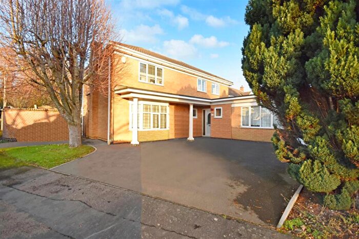 4 Bedroom Detached House To Rent In Cheviot Close, Kettering, NN16