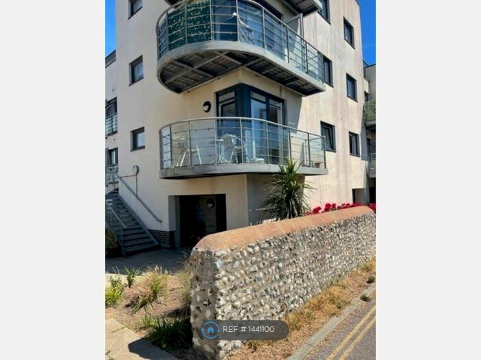 2 Bedroom Flat To Rent In Chichester House, Goring-By-Sea, Worthing, BN12