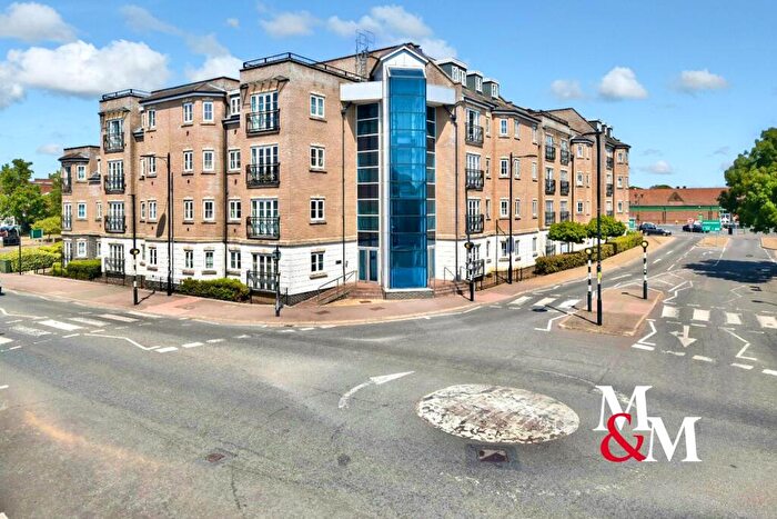 2 Bedroom Apartment To Rent In Magnon Court, LU7