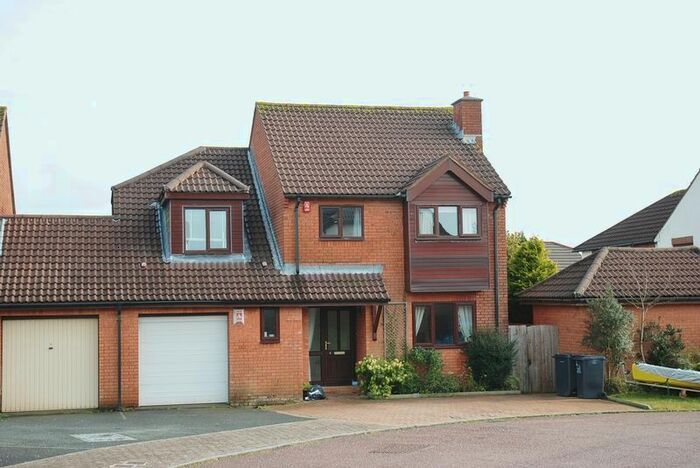 4 Bedroom Semi-Detached House To Rent In Ashtree Close, Woolwell, Plymouth PL6