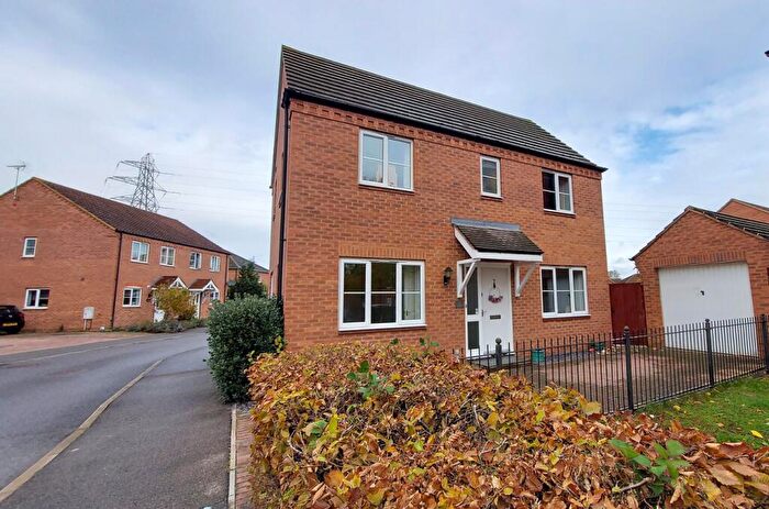 3 Bedroom Detached House For Sale In Cowslip Crescent, Bourne, PE10