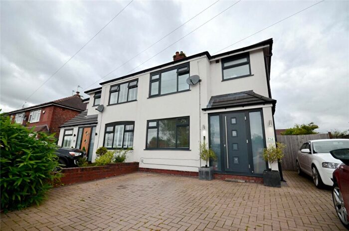 3 Bedroom Semi-Detached House To Rent In Windmill Lane, Denton, Manchester, Greater Manchester, M34