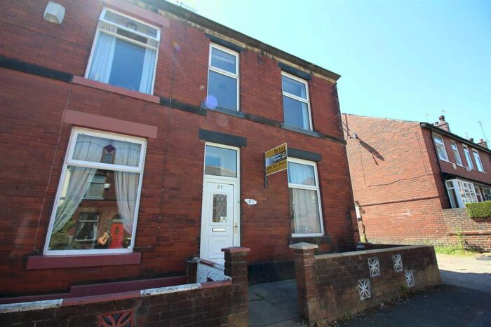 3 Bedroom Terraced House To Rent In Merton Street, Bury, BL8