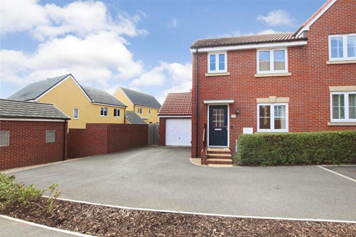 3 Bedroom Semi Detached House For Sale In Voake Close, Midsomer Norton, Radstock, Somerset, BA3