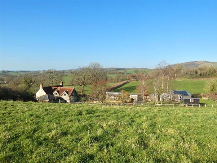 4 Bedroom Detached House For Sale In Hawkcombe Lane, Twyford, Shaftesbury, SP7