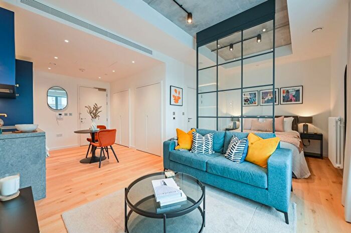 Studio For Sale In Goodluck Hope, Canary Wharf, E14