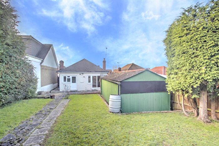 2 Bedroom Detached Bungalow To Rent In Highland Road, Northwood, HA6