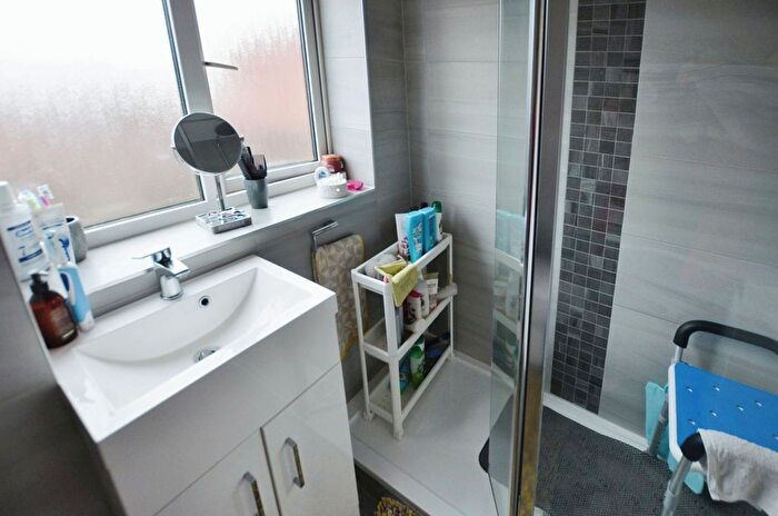 2 Bedroom Semi-Detached House For Sale In Forest Hill Road, Worksop, S81