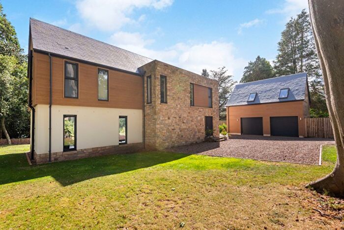 4 Bedroom Villa For Sale In Main Road, Gateside, KY14
