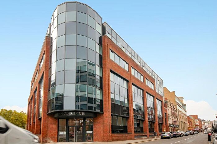 1 Bedroom Apartment To Rent In Kings Reach, - Kings Road, Reading, RG1