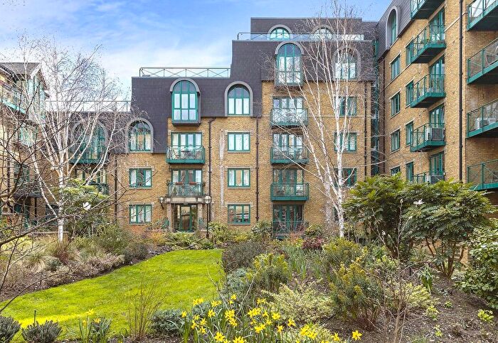 1 Bedroom Flat To Rent In Westminster Bridge Road, London, SE1