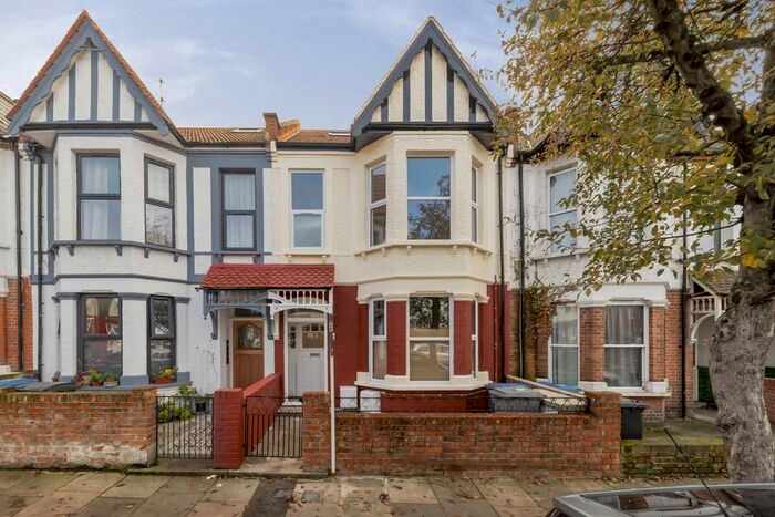 2 Bedroom Flat To Rent In Palermo Road, London, NW10