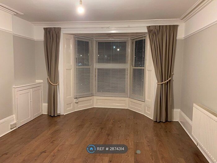 Studio To Rent In Trinity Square, Margate, CT9