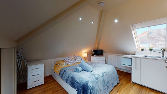 Studio To Rent In Anson Road, London, NW2