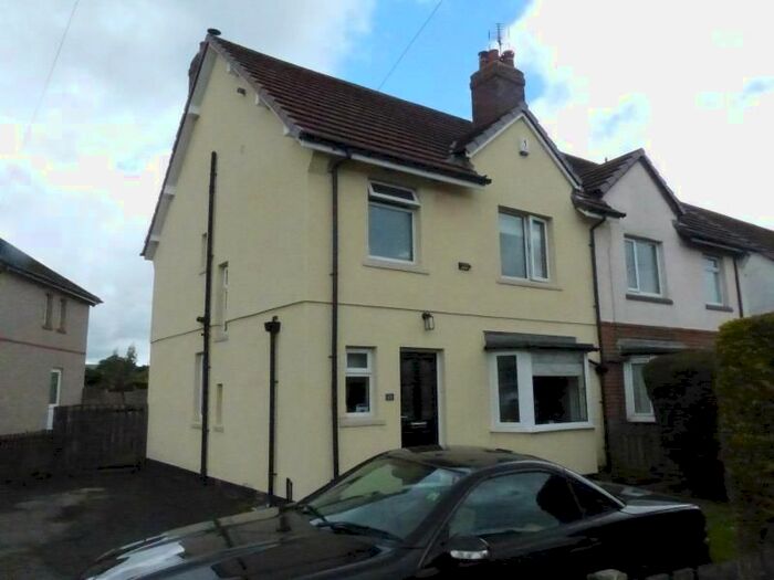 3 Bedroom Semi-Detached House To Rent In Stocks Hill, Menston, Ilkley, LS29