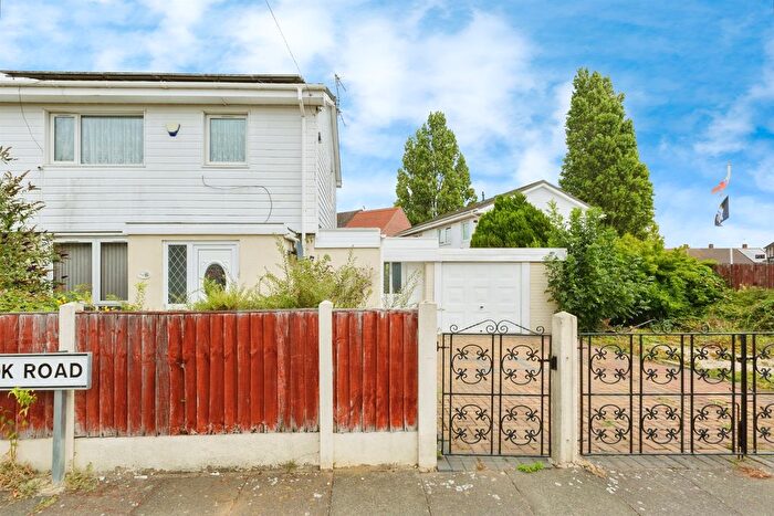 3 Bedroom Semi Detached House For Sale In Glazebrook Road, Leicester, LE3