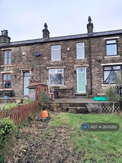 2 Bedroom Terraced House To Rent In Moor View, Bradford, BD4