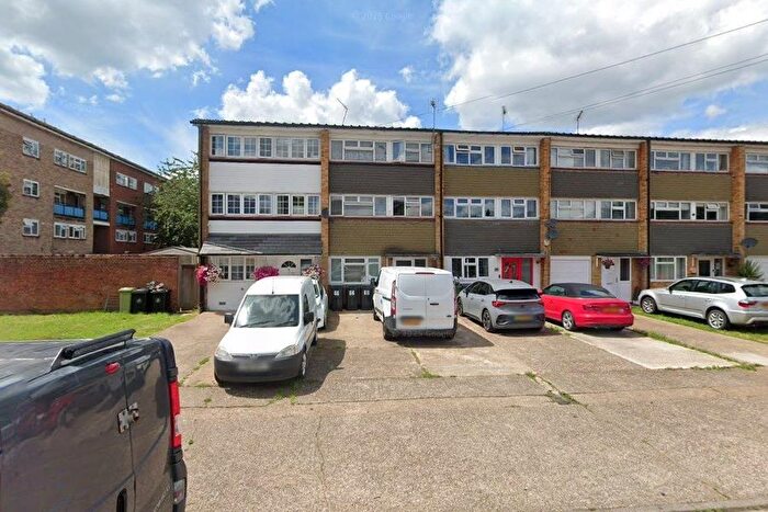 Studio To Rent In Milton Way, West Drayton, UB7