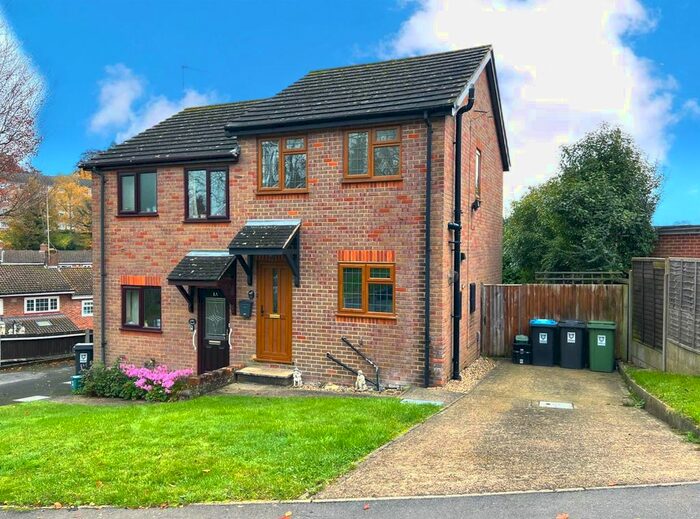 2 Bedroom Semi-Detached House To Rent In Crouchfield, Hemel Hempstead, HP1