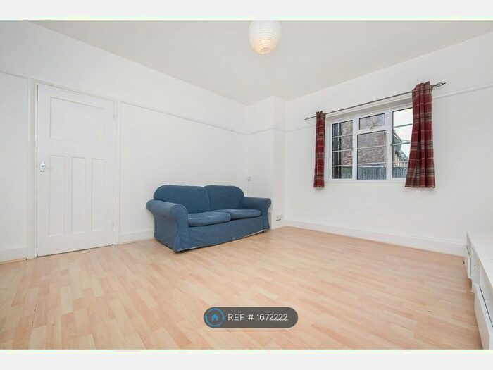 1 Bedroom Flat To Rent In Dover Court, London, SE10