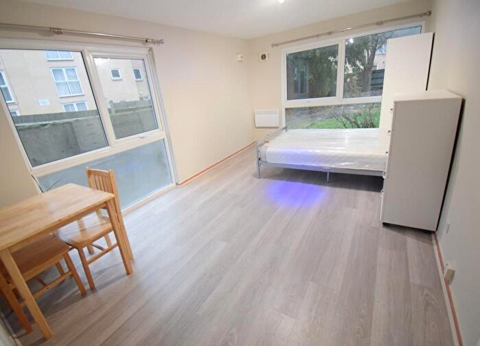 Studio To Rent In Crowhurst Court, Lansdowne Road, Tottenham, London, N17