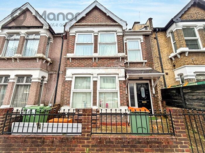 3 Bedroom Terraced House For Sale In Rectory Road, Manor Park, E12