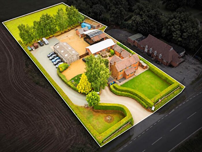 5 Bedroom Detached House For Sale In Stafford Road, Stone, ST15