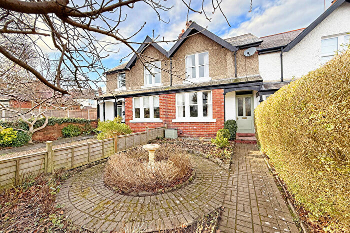 3 Bedroom Terraced House To Rent In Woodlands Avenue, Harrogate, HG2