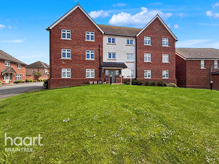 2 Bedroom Apartment For Sale In Badger Mount, Braintree, CM7