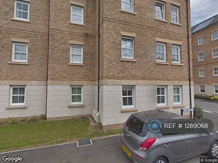 2 Bedroom Flat To Rent In Rainbow Road, Erith, DA8