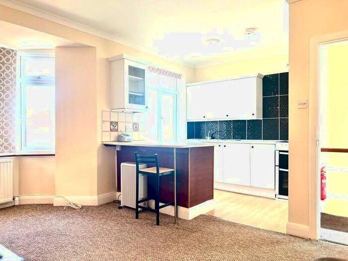 1 Bedroom Flat To Rent In Whitefriars Drive, Harrow, HA3