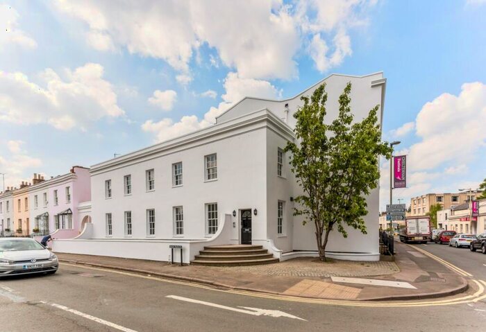 2 Bedroom Apartment To Rent In Bath Road Cheltenham, GL53