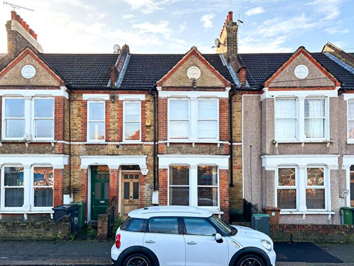 2 Bedroom Flat For Sale In Leahurst Road, Hither Green, SE13