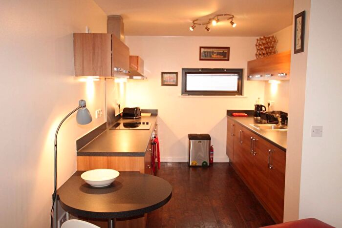 2 Bedroom Flat To Rent In Allison Bank, Geoffrey Watling Way, NR1