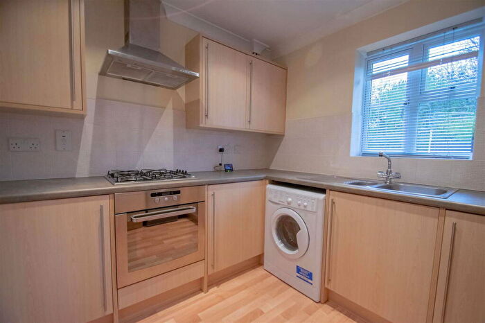 2 Bedroom Apartment To Rent In Gardeners Close, Maulden, Bedford, MK45