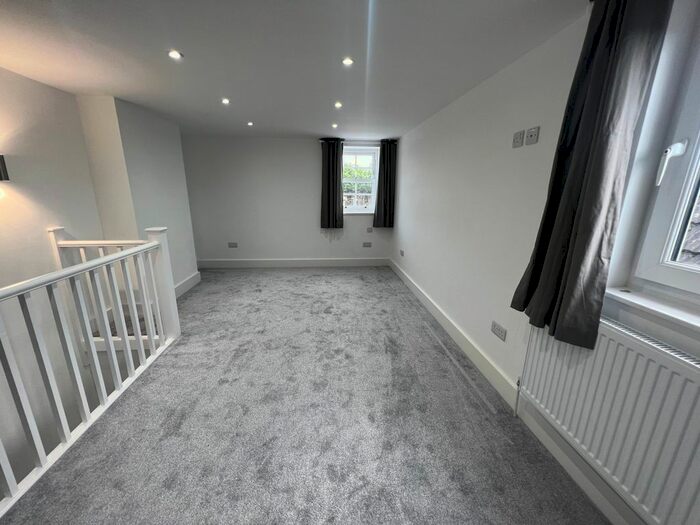 3 Bedroom Semi-Detached House To Rent In French Street, Sunbury On Thames, TW16