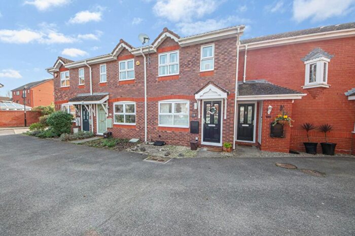 2 Bedroom Terraced House For Sale In Hulton Close, Waterside Park, SO19