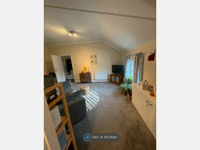 1 Bedroom Flat To Rent In Millers Mews Turner St, Lincoln, LN1